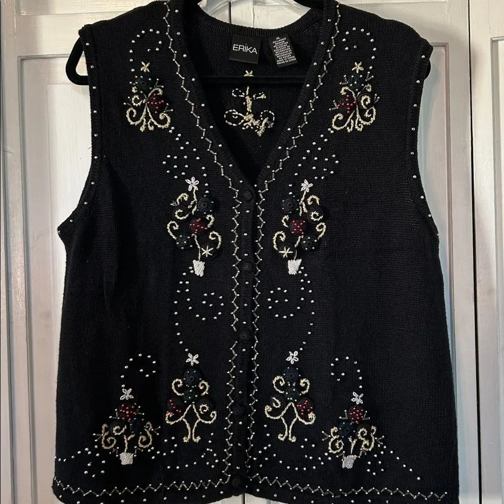 Vinteage Erika Sweater Vest with Embroidery and beads.  Size XL